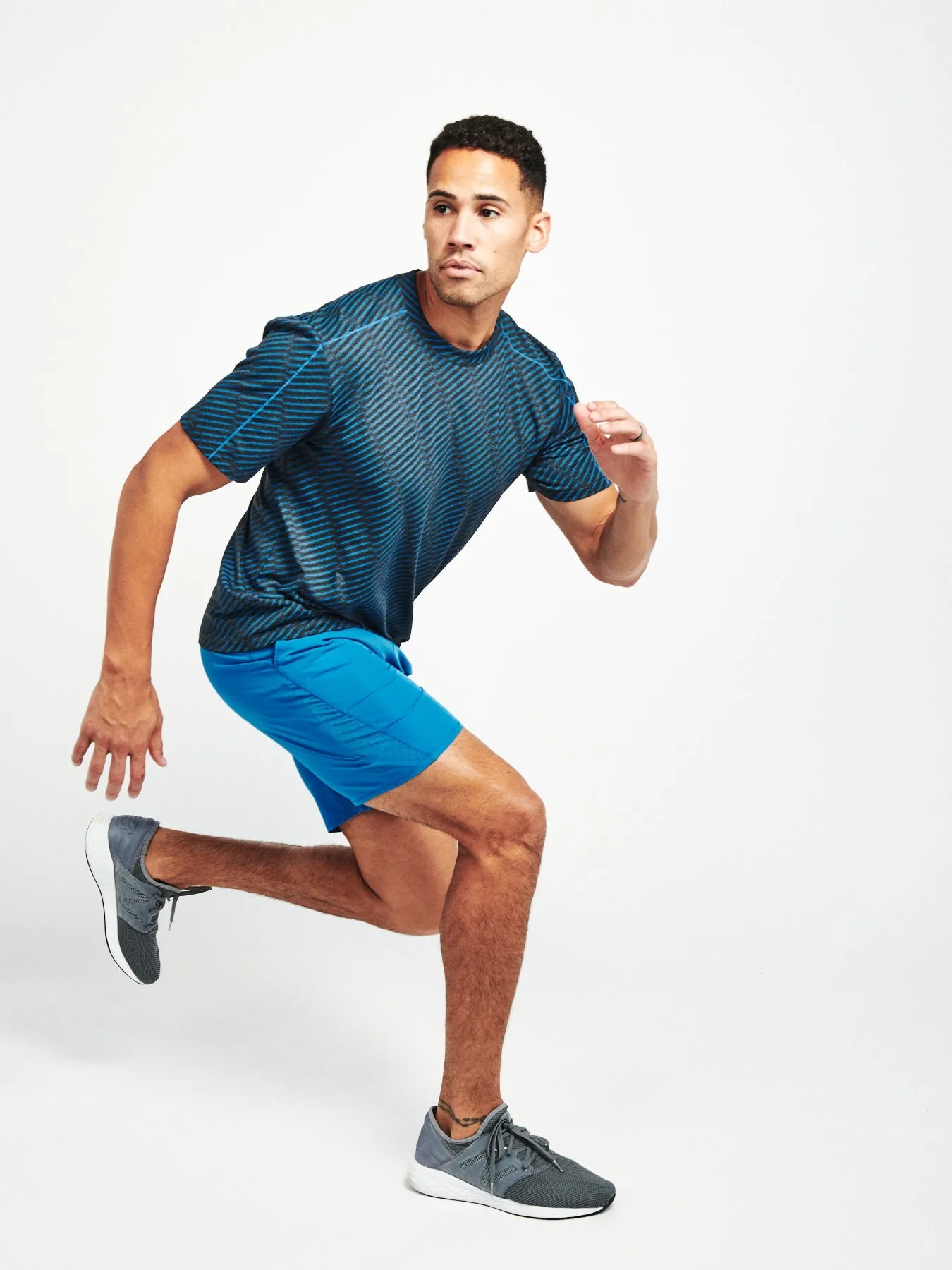 Weightless 7in Unlined Short