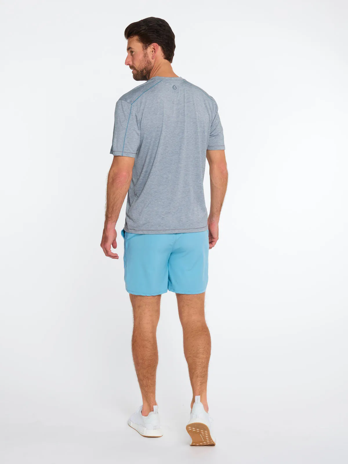 Weightless 7in Unlined Short