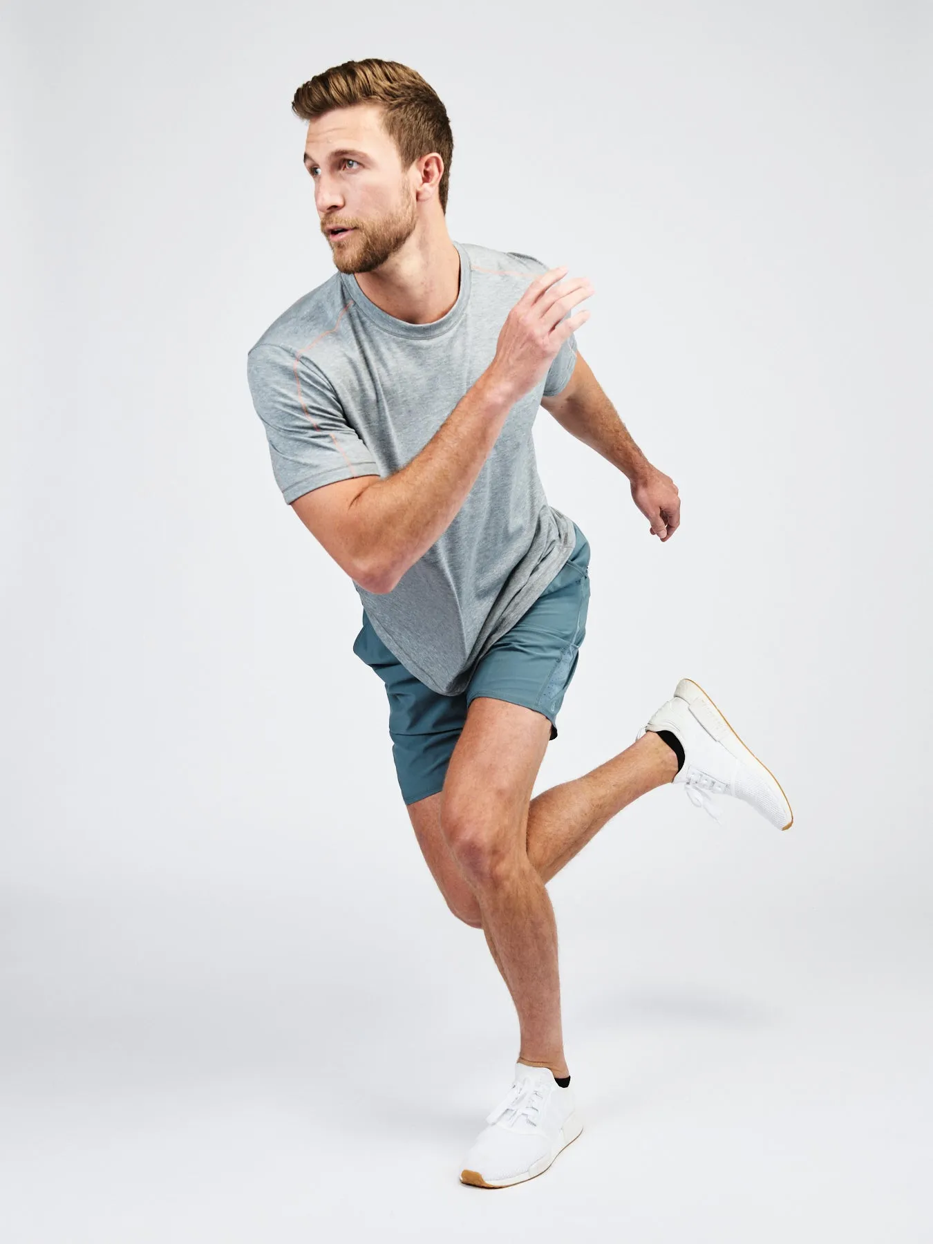 Weightless 7in Unlined Short