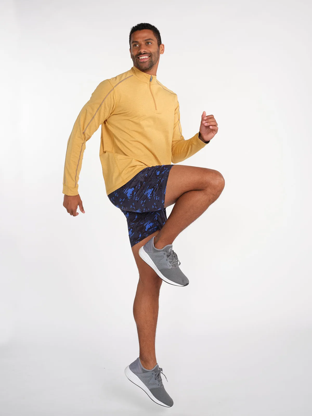 Weightless 7in Unlined Short