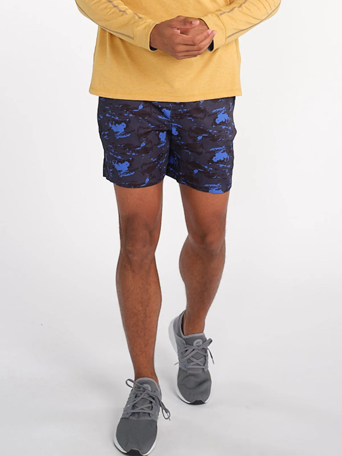 Weightless 7in Unlined Short