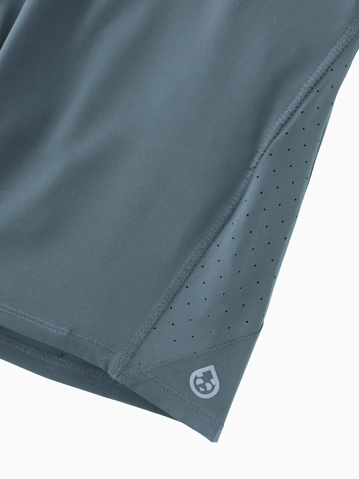 Weightless 7in Unlined Short