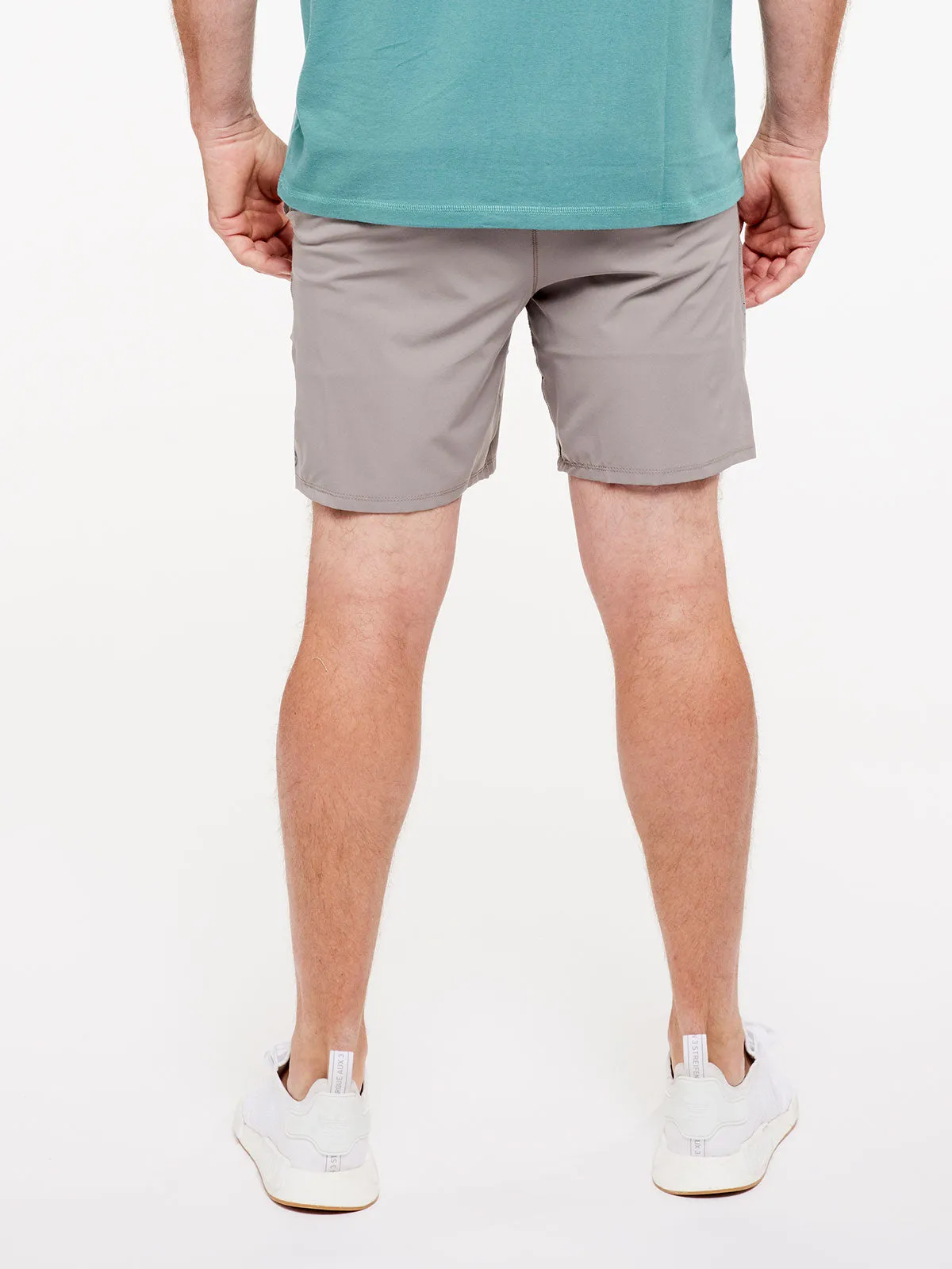 Weightless 7in Unlined Short