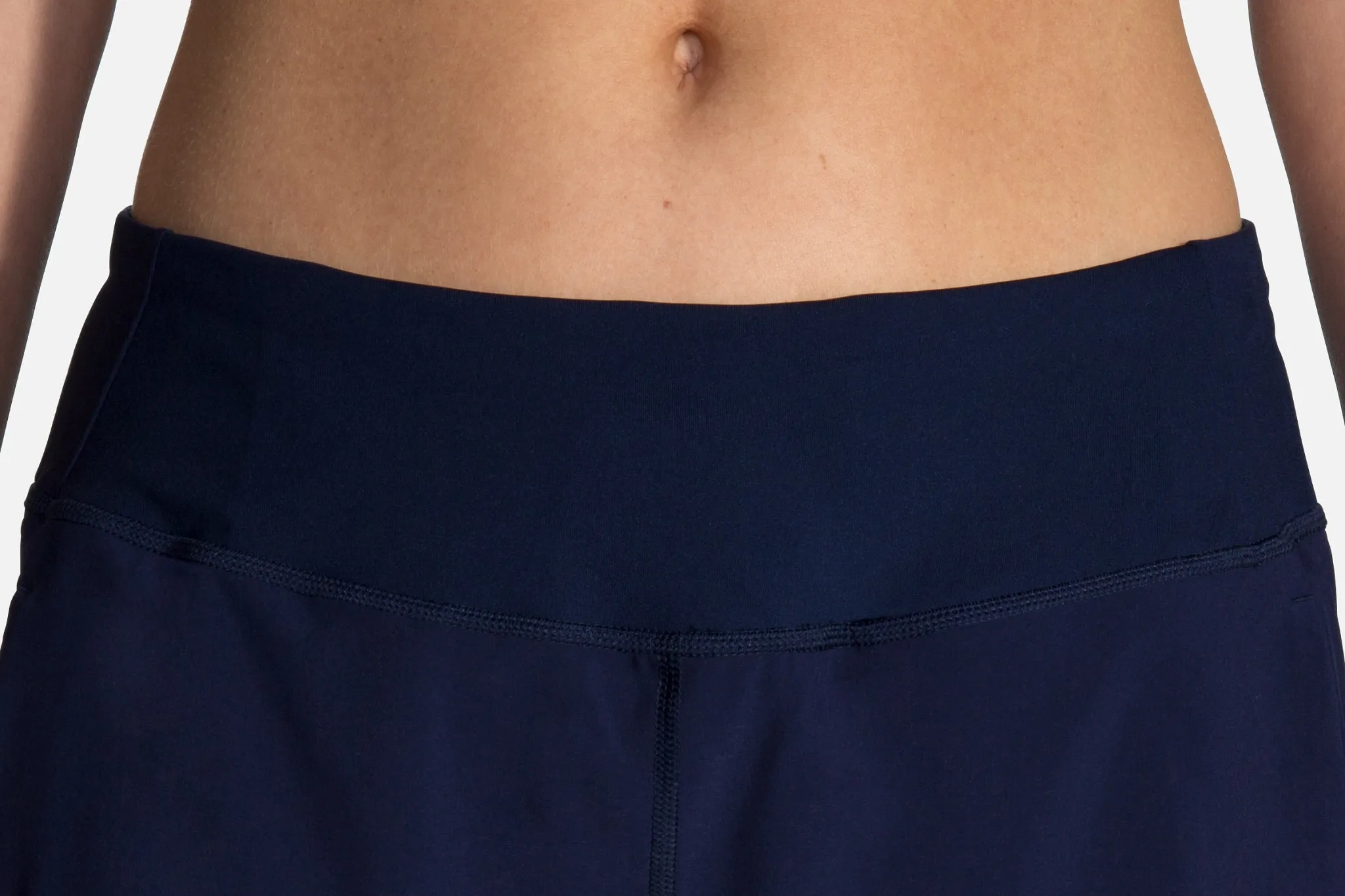 Women's Brooks Chaser 5" Short in Navy